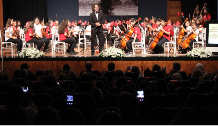 İnci Vakfı Çocuk Orkestrası 29 Ekim Özel Konseri